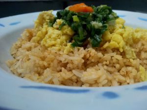 Nasi goreng telur orak arik