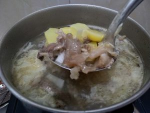 resep sop tetelan sapi bening