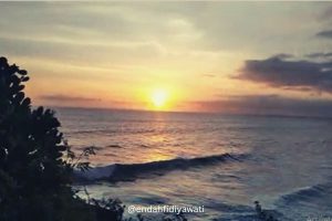 sunset tanah lot