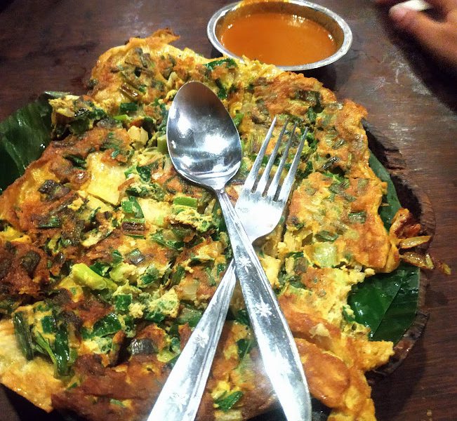 Mencicipi Roti Canai dan Teh Tarik Bunana Uluwatu