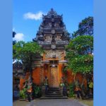 Kamu jenuh? Jalan - jalan ke Ubud Palace aja